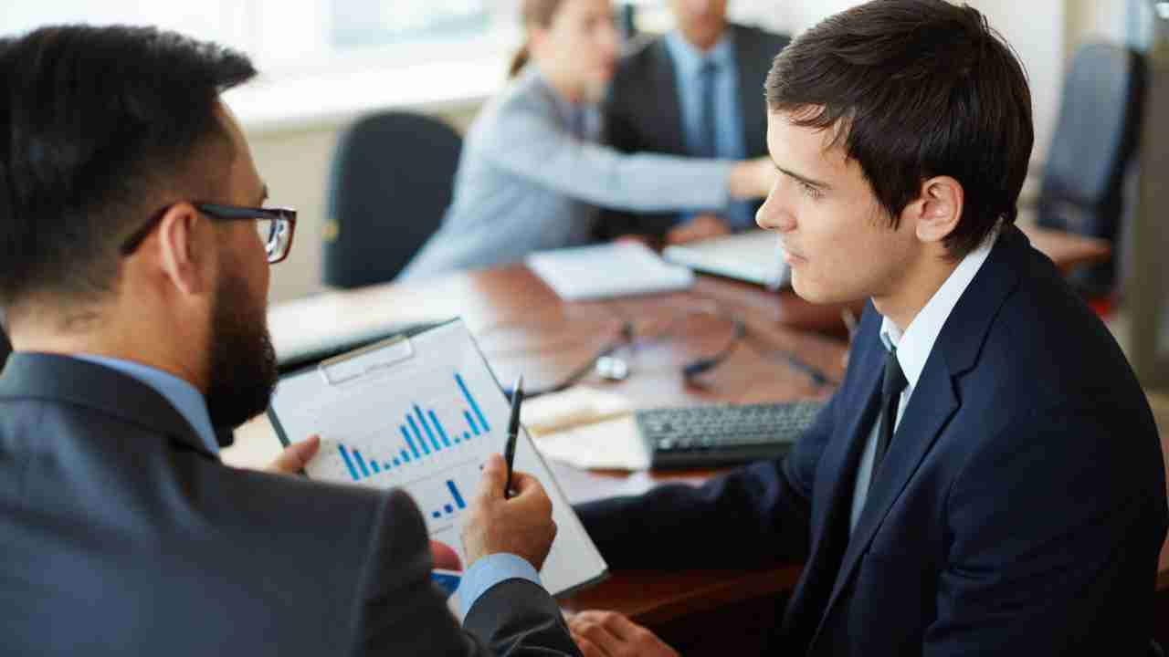 Meningkatkan Kompetensi Manajer Melalui Finance for Non-Finance Training