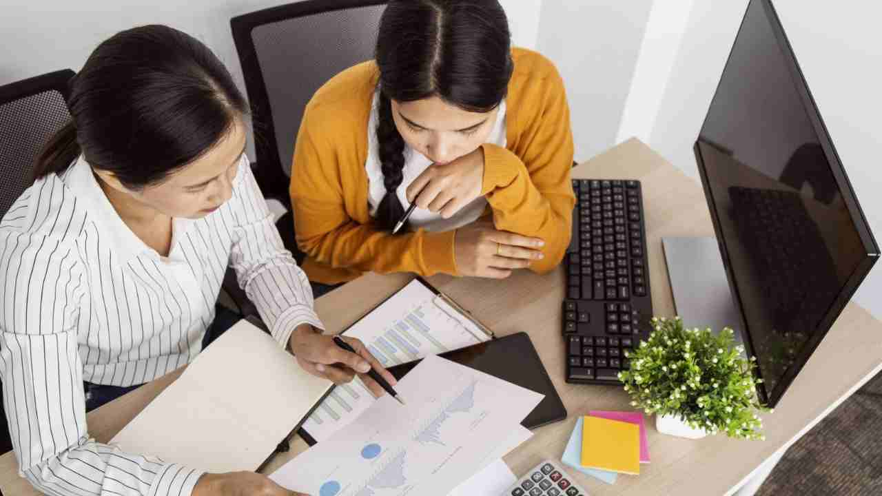 Masa Depan HR dengan HRIS dan AI Mengubah Cara HR Bekerja di Era Digital