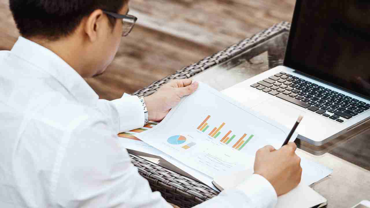 Analisis Laporan Keuangan Cara Menilai Kinerja dan Kesehatan Keuangan Perusahaan