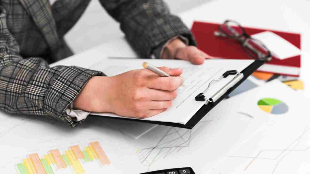 Strategi Analisa Kredit Korporasi untuk Mengurangi Risiko Kredit Bermasalah