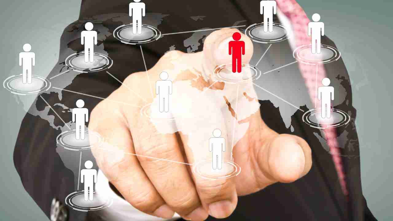 Strategi Managing People untuk Membangun Tim yang Solid