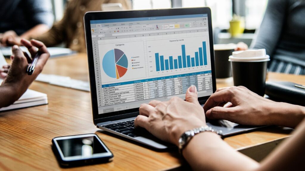 Dashboard Excel yang Informatif untuk Laporan Lebih Efektif