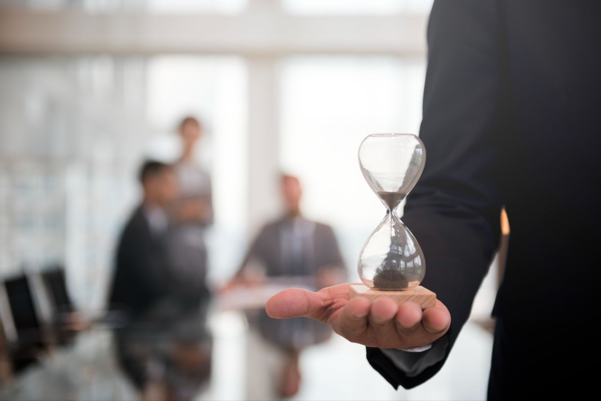 Strategi time management untuk leader agar tim terhindar dari burnout dan deadline compliance terjaga