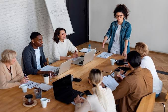 cara menyusun business plan dan roadmap yang realistis untuk mendukung pertumbuhan bisnis
