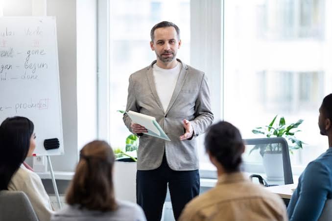 Sales Clinic Efektif untuk Meningkatkan Skill Tim Sales