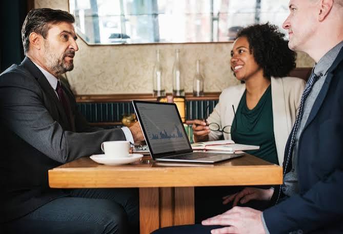 Developing Sales: Cara Meningkatkan Skill Selling di Industri Lending untuk Meningkatkan Closing Rate